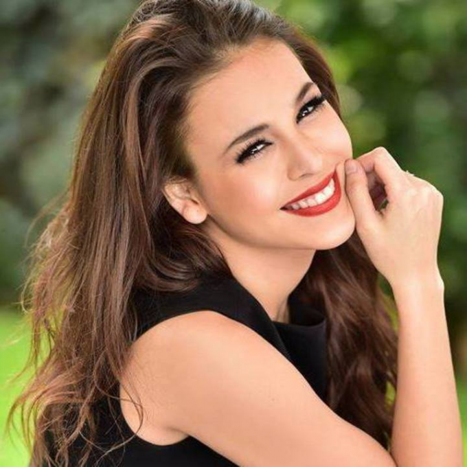 Danna Paola [CANCELLED]